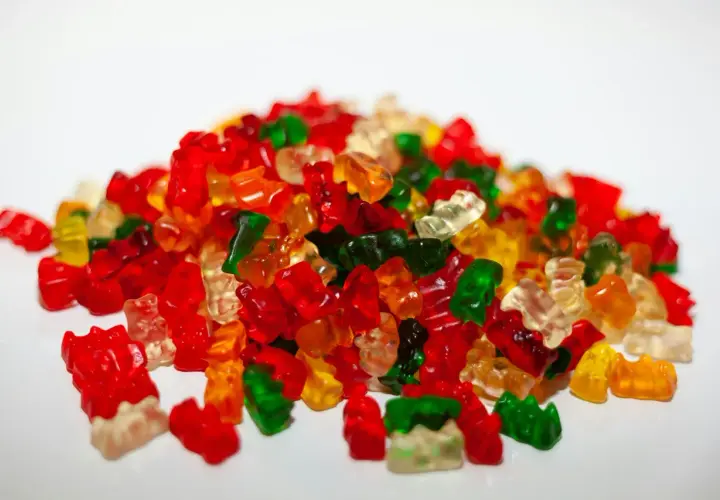 Z czego są zrobione żelki Haribo? Składniki, które musisz znać
