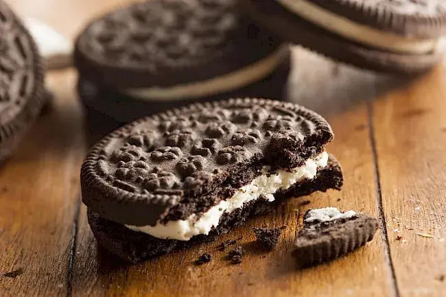 Ile kalorii ma ciastko Oreo? Zaskakujące fakty o kaloryczności